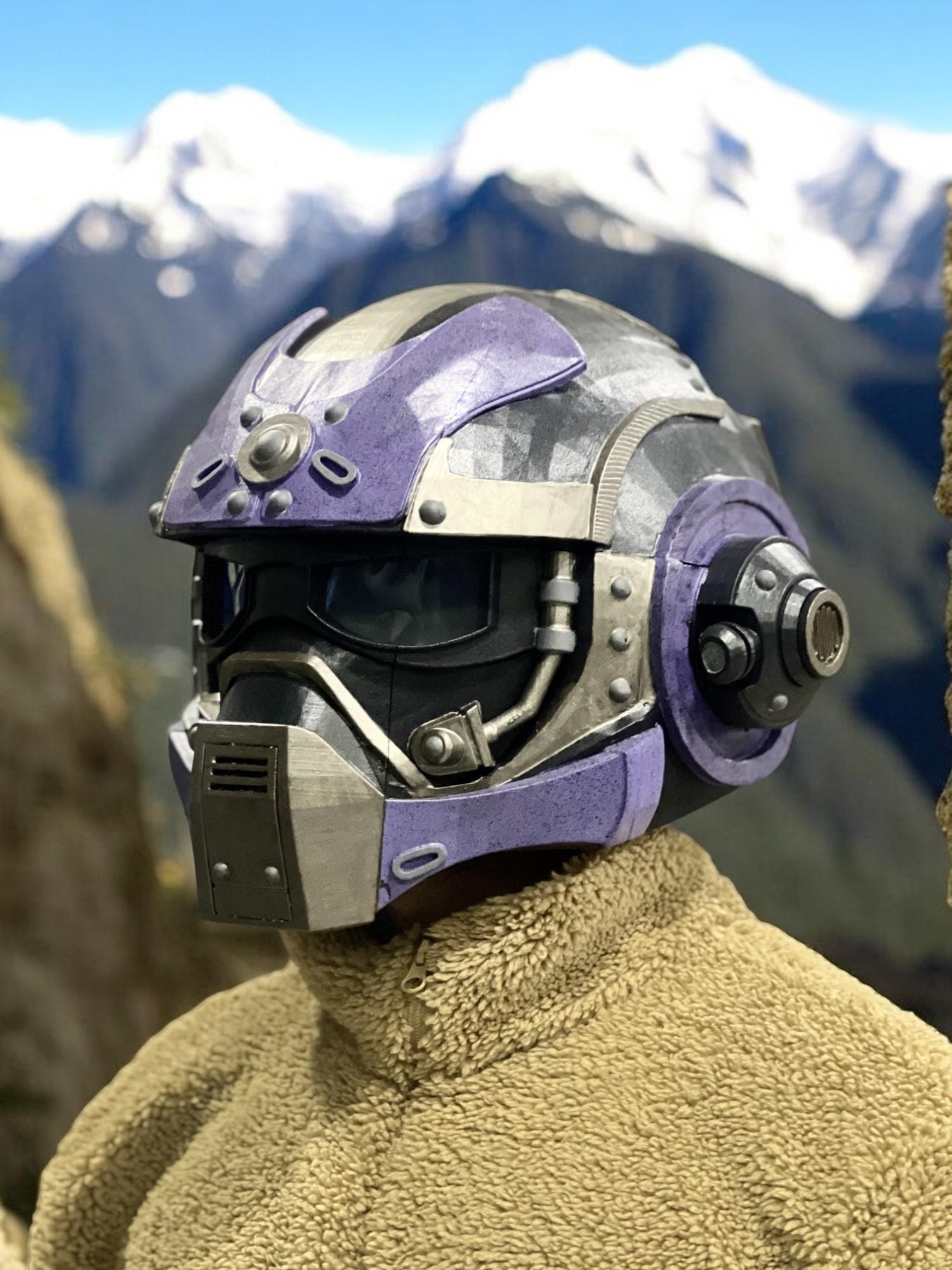 Wearable Ben Carmine Helmet 1:1 Cosplay Item