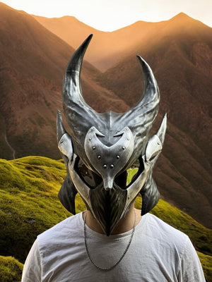 Wearable Daedric helmet Skyrim TES V 1:1 cosplay prop replica with LED