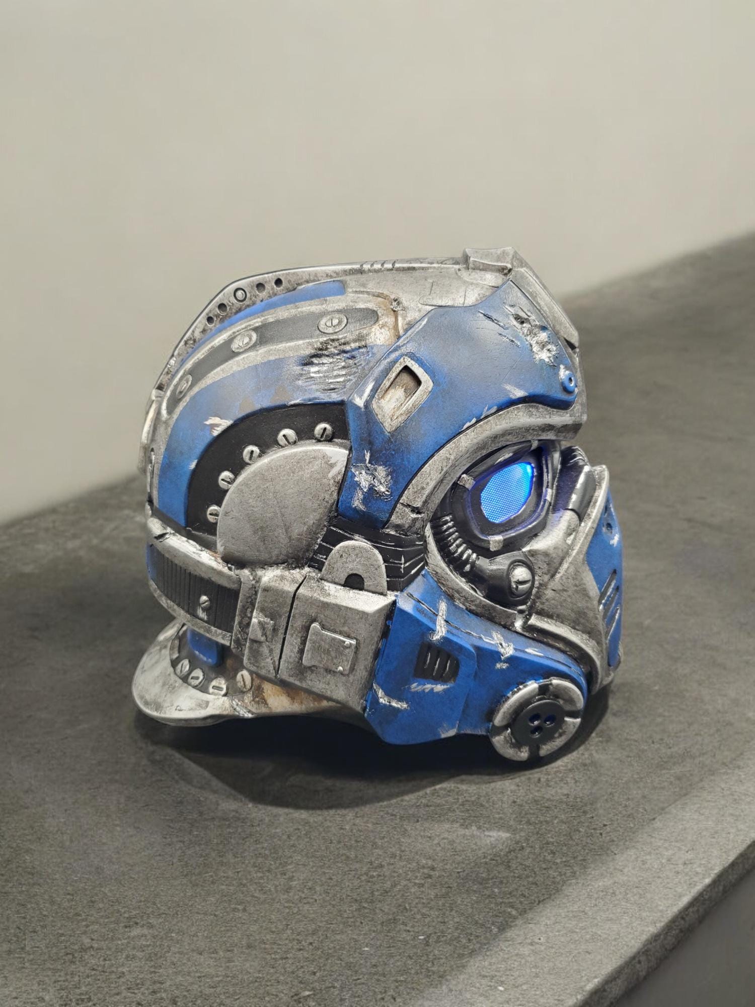 Wearable Clayton Carmine Helmet 1:1 Cosplay Item