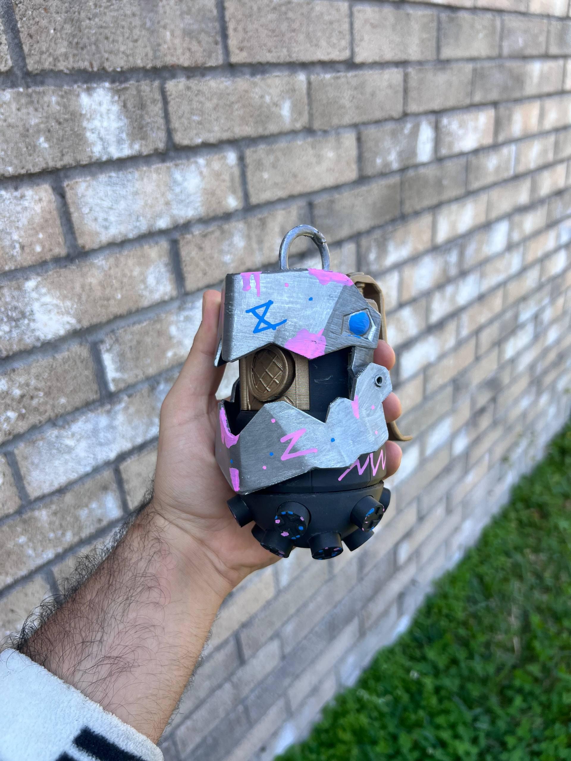 Arcane Jinx Chomper League of Legends 1:1 cosplay replica - alternate view