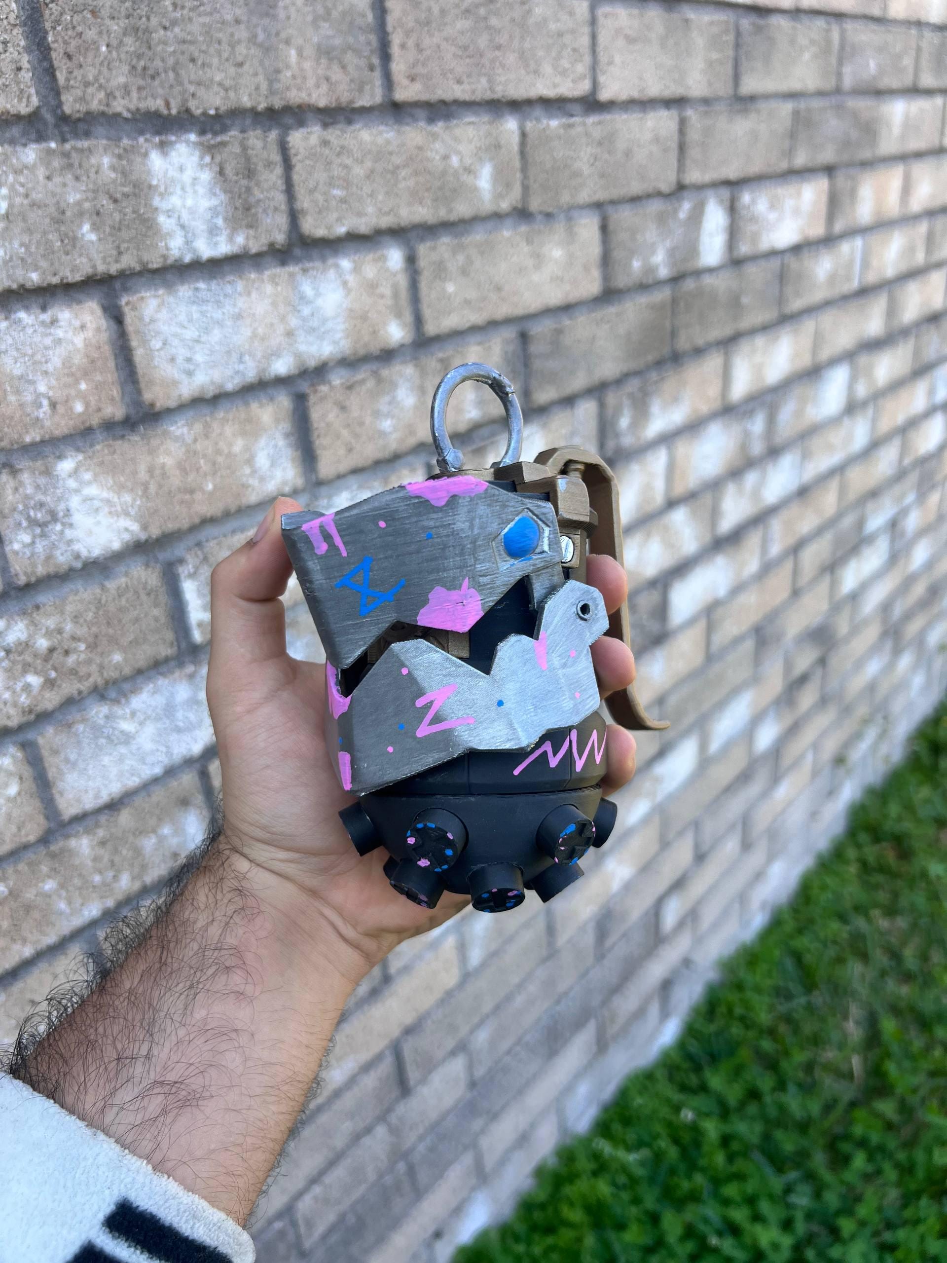 Arcane Jinx Chomper League of Legends 1:1 cosplay replica - main view