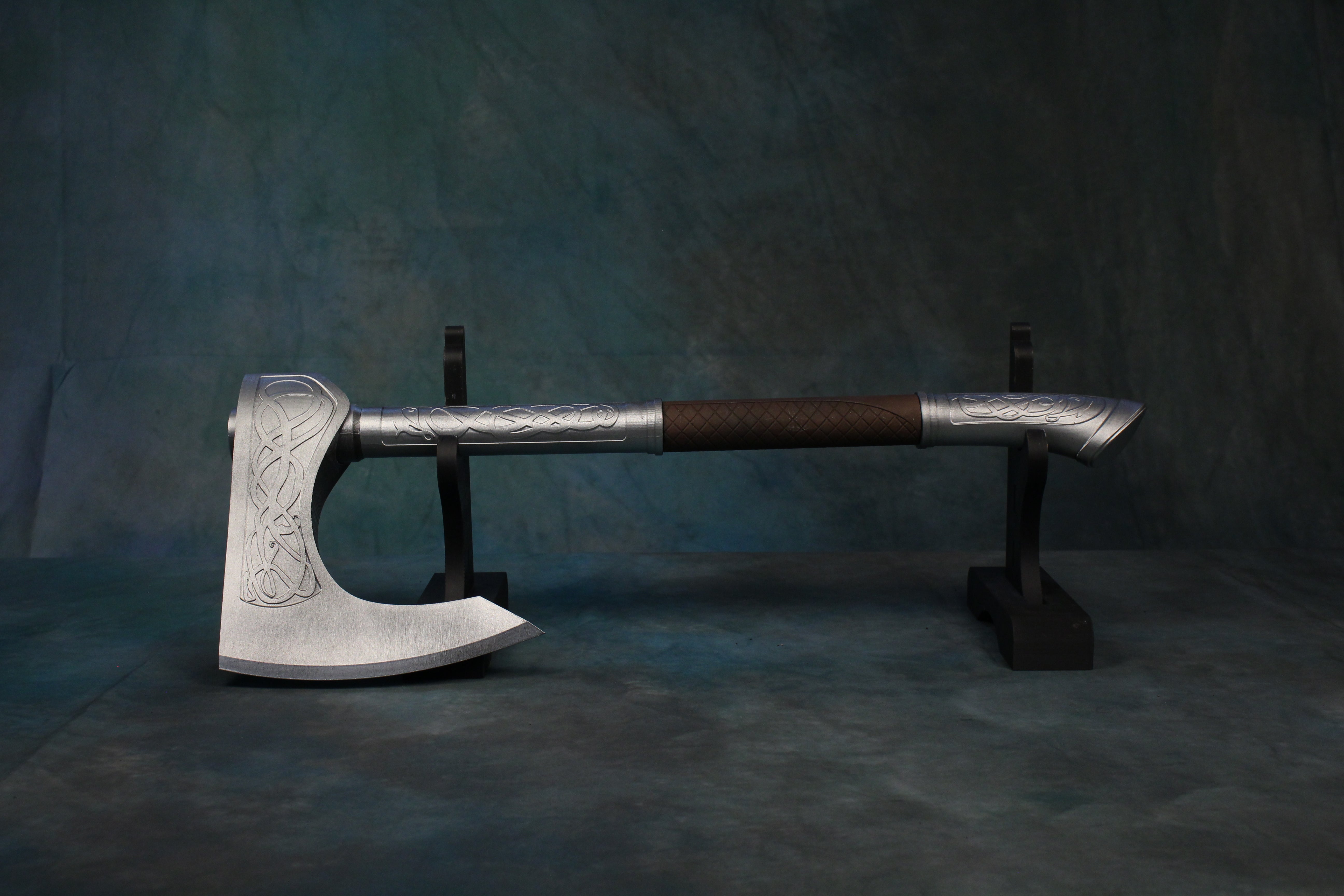 Eivor's Axe Assassin's Creed Valhalla 1:1 Cosplay Item