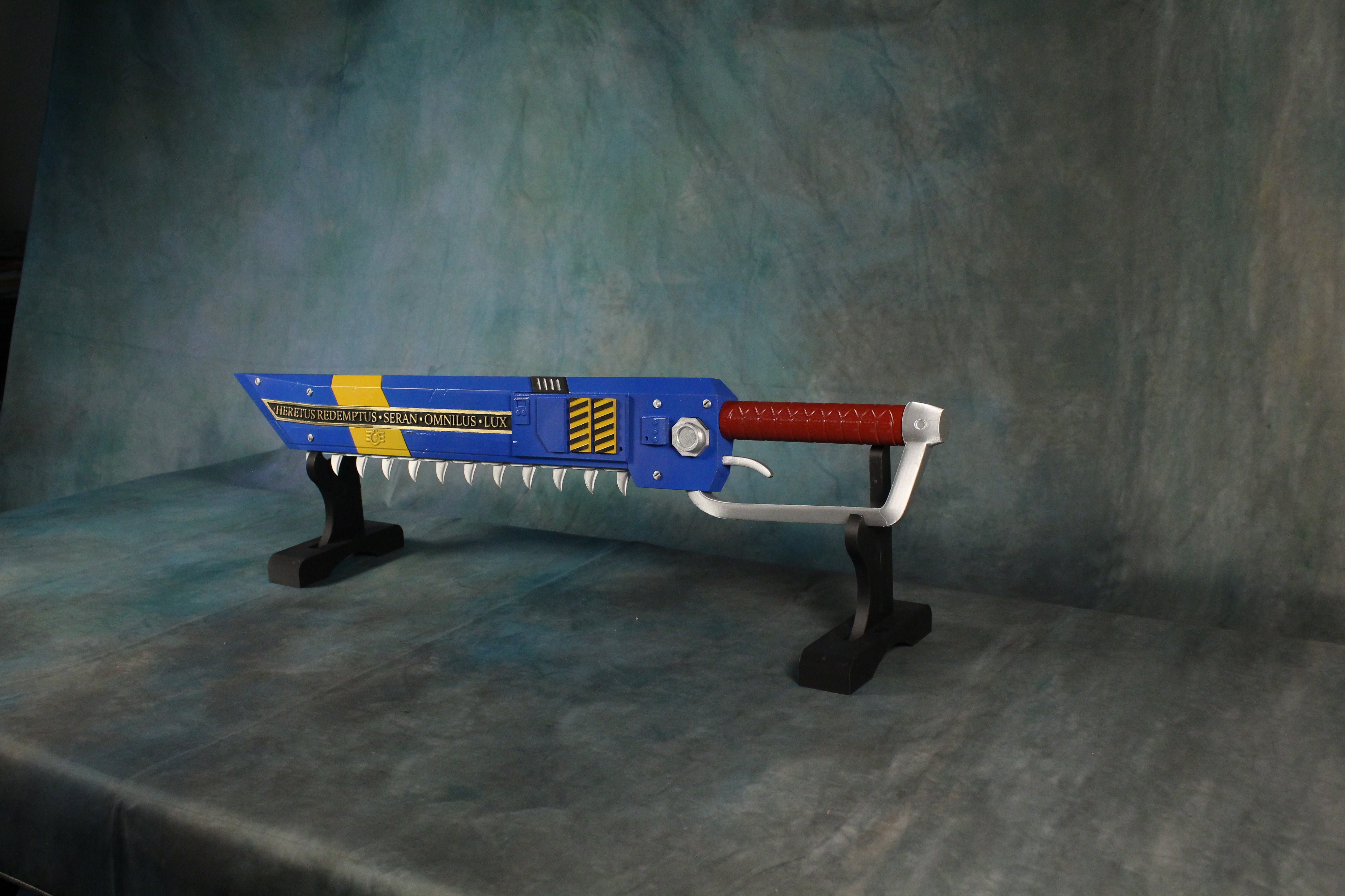 Chainsword Warhammer 40K Cosplay Prop
