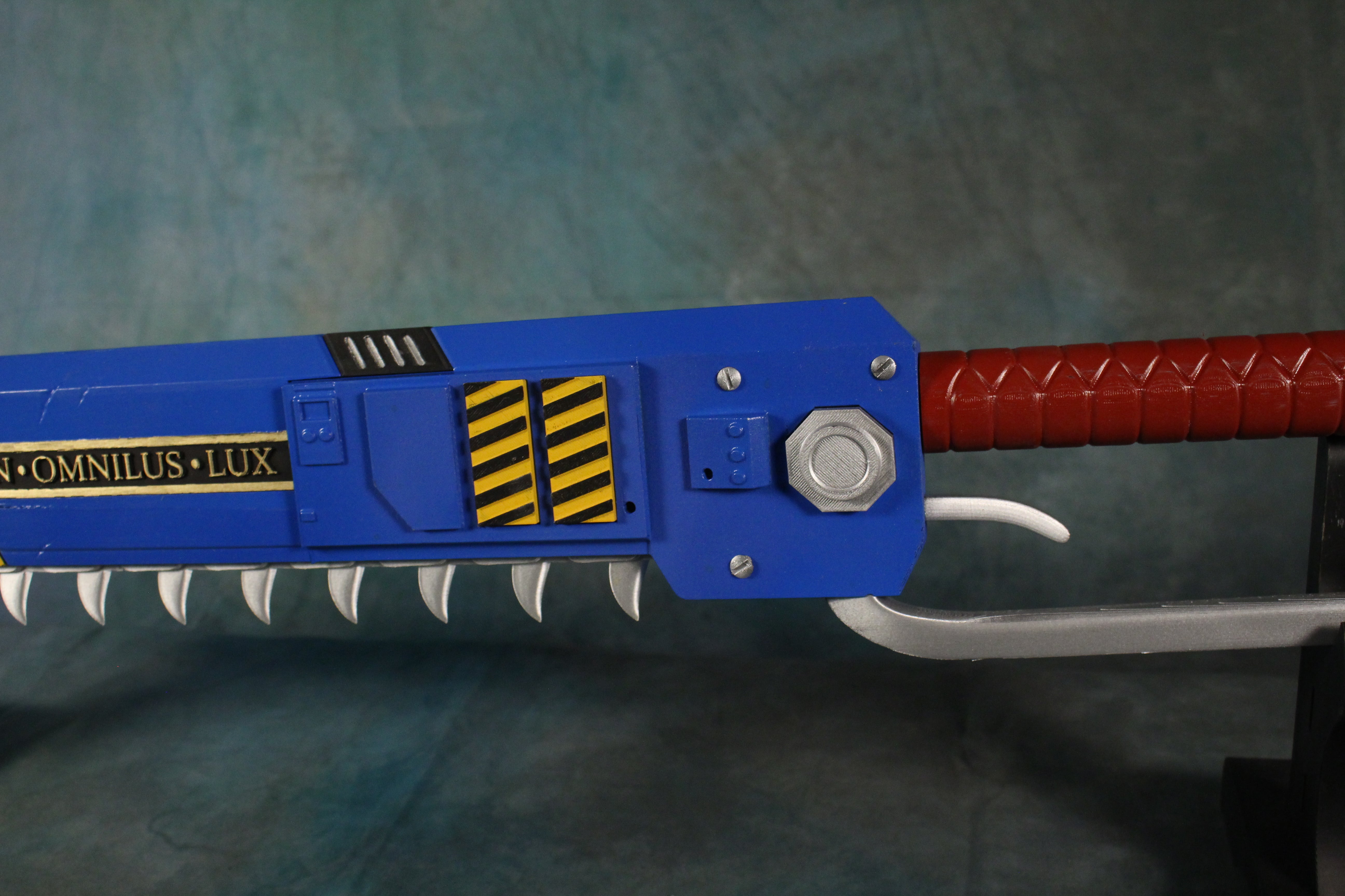 Chainsword Warhammer 40K Cosplay Prop