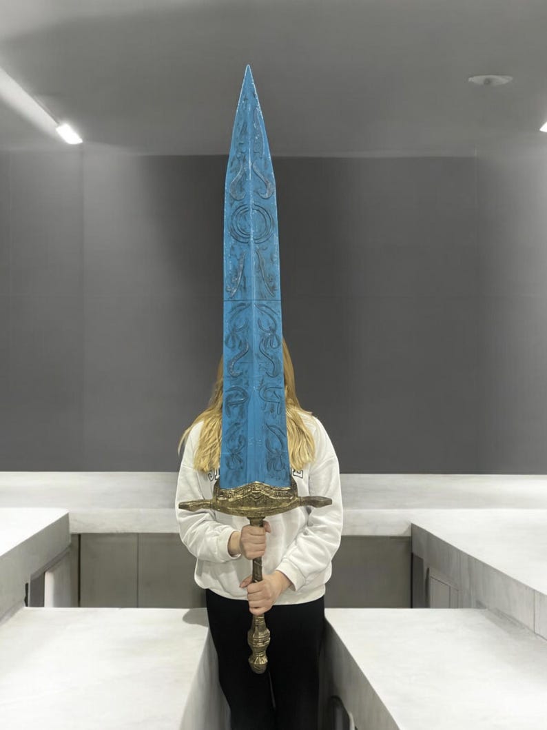 Moonlight Greatsword Dark Souls cosplay prop held by cosplayer