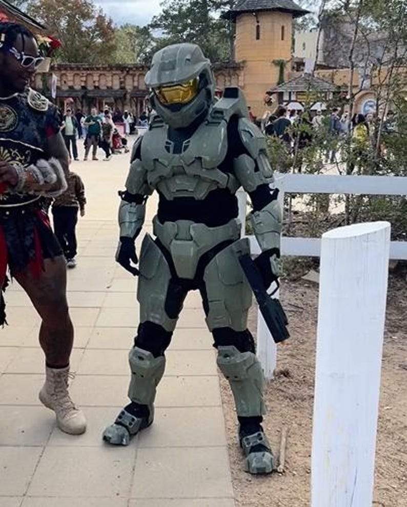 Halo Master Chief cosplay armor at convention