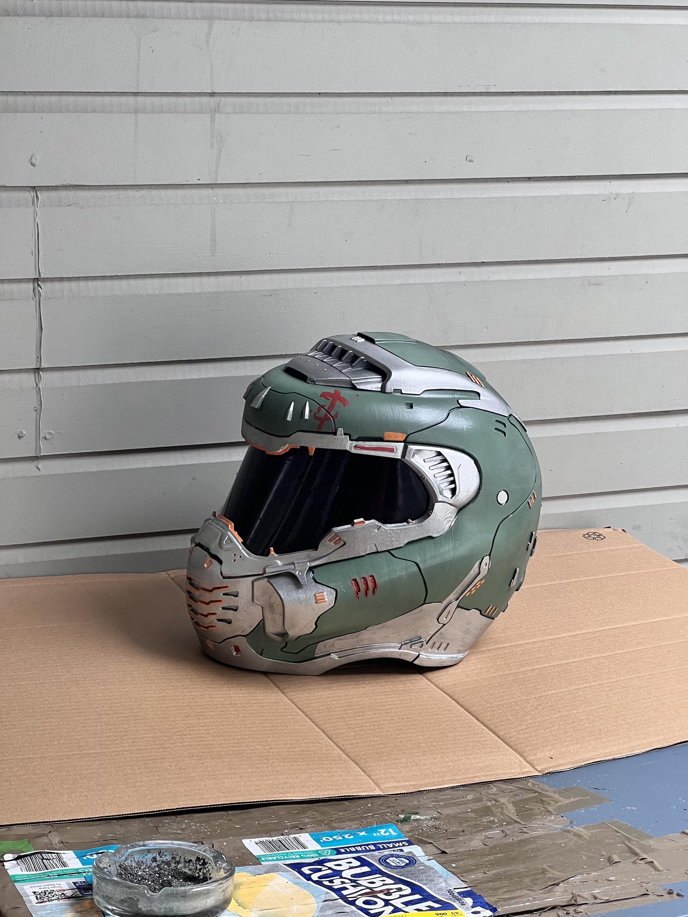 Wearable Doom Eternal Slayer Helmet 1:1 cosplay replica - finish detail